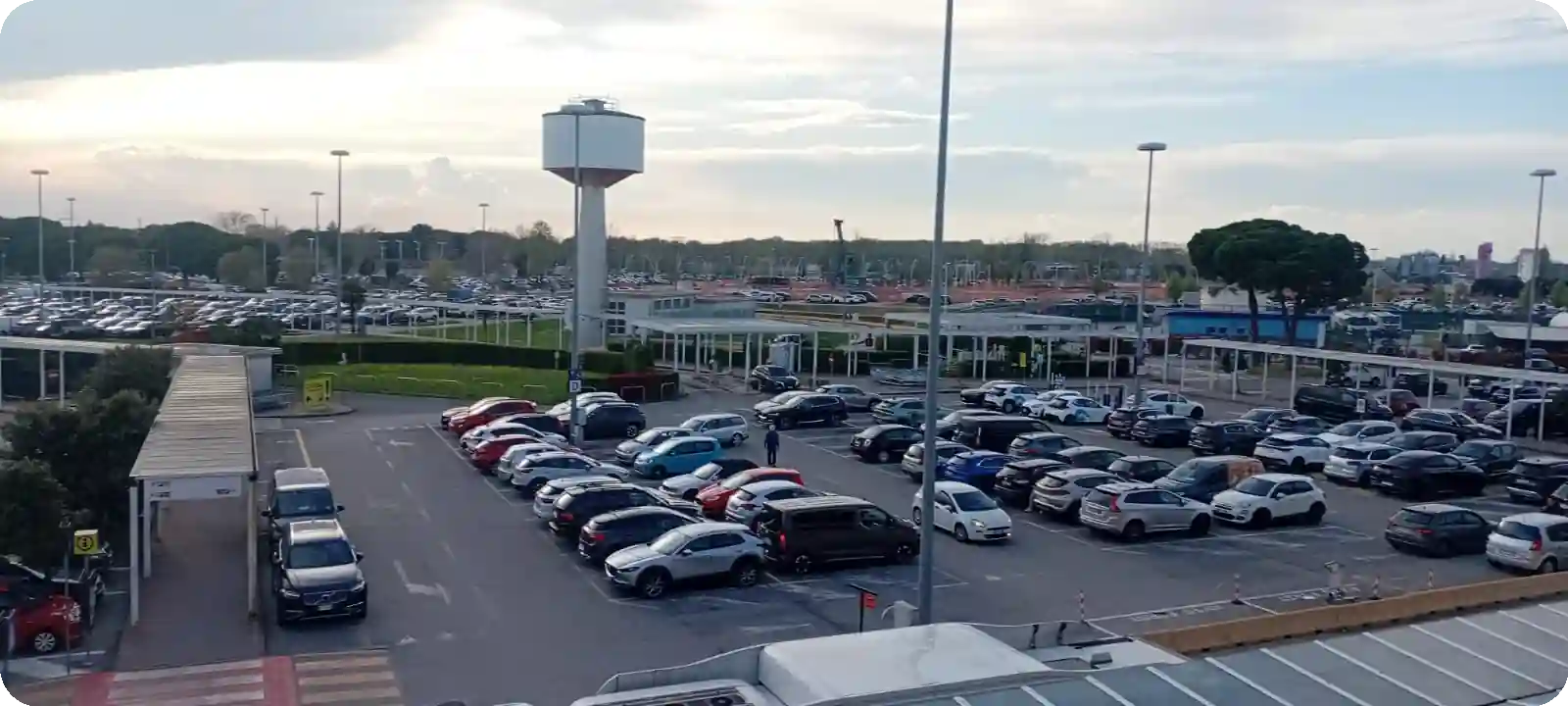 Best Car Rental Agency at Treviso and Venice Airport – Top Rated Service A reliable and highly rated car rental agency located at Treviso Airport and near Venice.